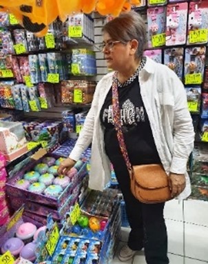 Carmen Shopping